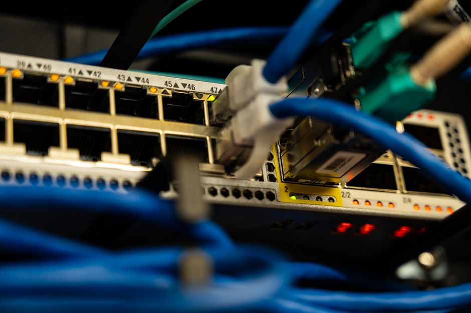 Why Is My Printer Offline? 10 Easy Ways to Fix It Now 3 Router and wireless printer showing Wi-Fi signal connection